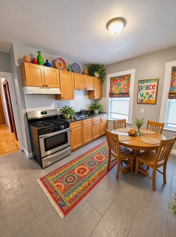 3 bed, 1 bath apartment for rent at 393 Talbot Ave Unit 1, Dorchester — photo 1 of 15