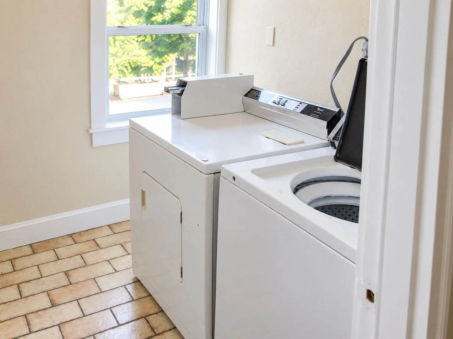 1 bed, 1 bath apartment for rent at 393 Washington St Unit 2, Braintree — photo 7 of 8