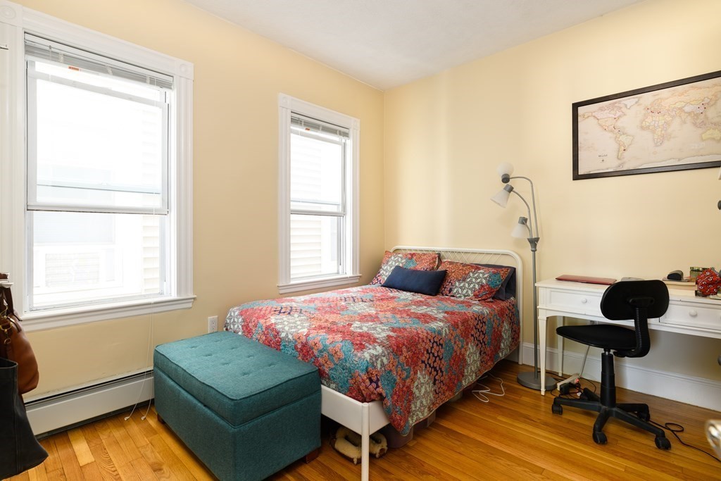 3 bed, 1 bath apartment for rent at 393 Washington St Unit 2, Ward Two — photo 4 of 9