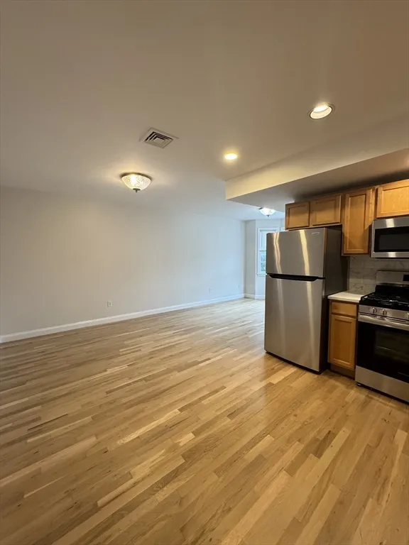 2 bed, 1 bath apartment for rent at 393 West Broadway Unit 393-3, South Boston — photo 4 of 11