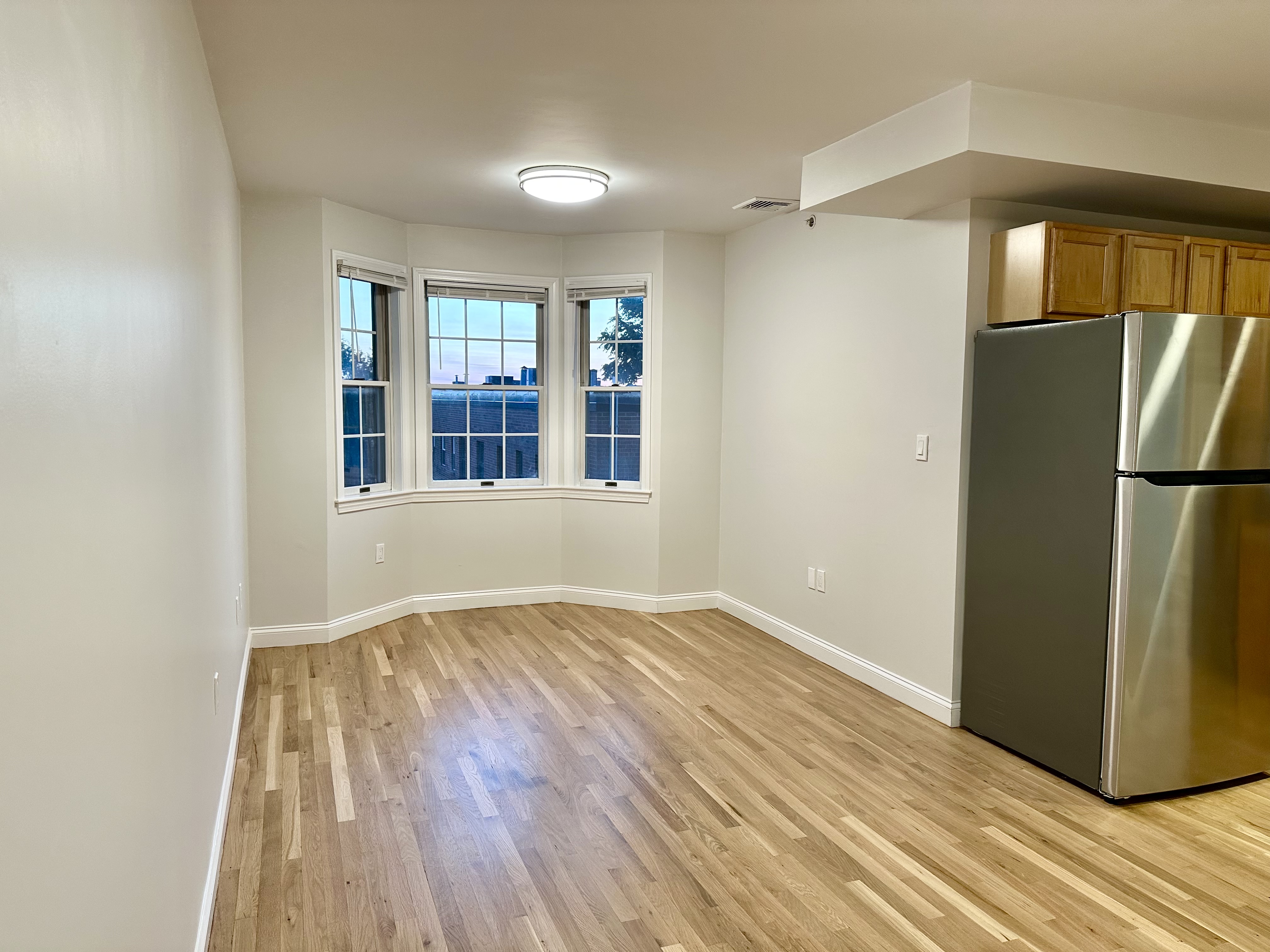 2 bed, 1 bath apartment for rent at 393 West Broadway Unit 8, South Boston — photo 5 of 22