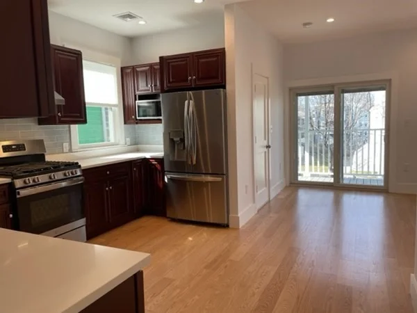 3 bed, 2 bath apartment for rent at 394 Ashmont St Unit 2, Dorchester — photo 4 of 28