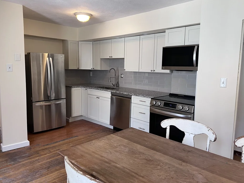2 bed, 1 bath apartment for rent at 394 Broadway Unit 3, Winter Hill — photo 3 of 12