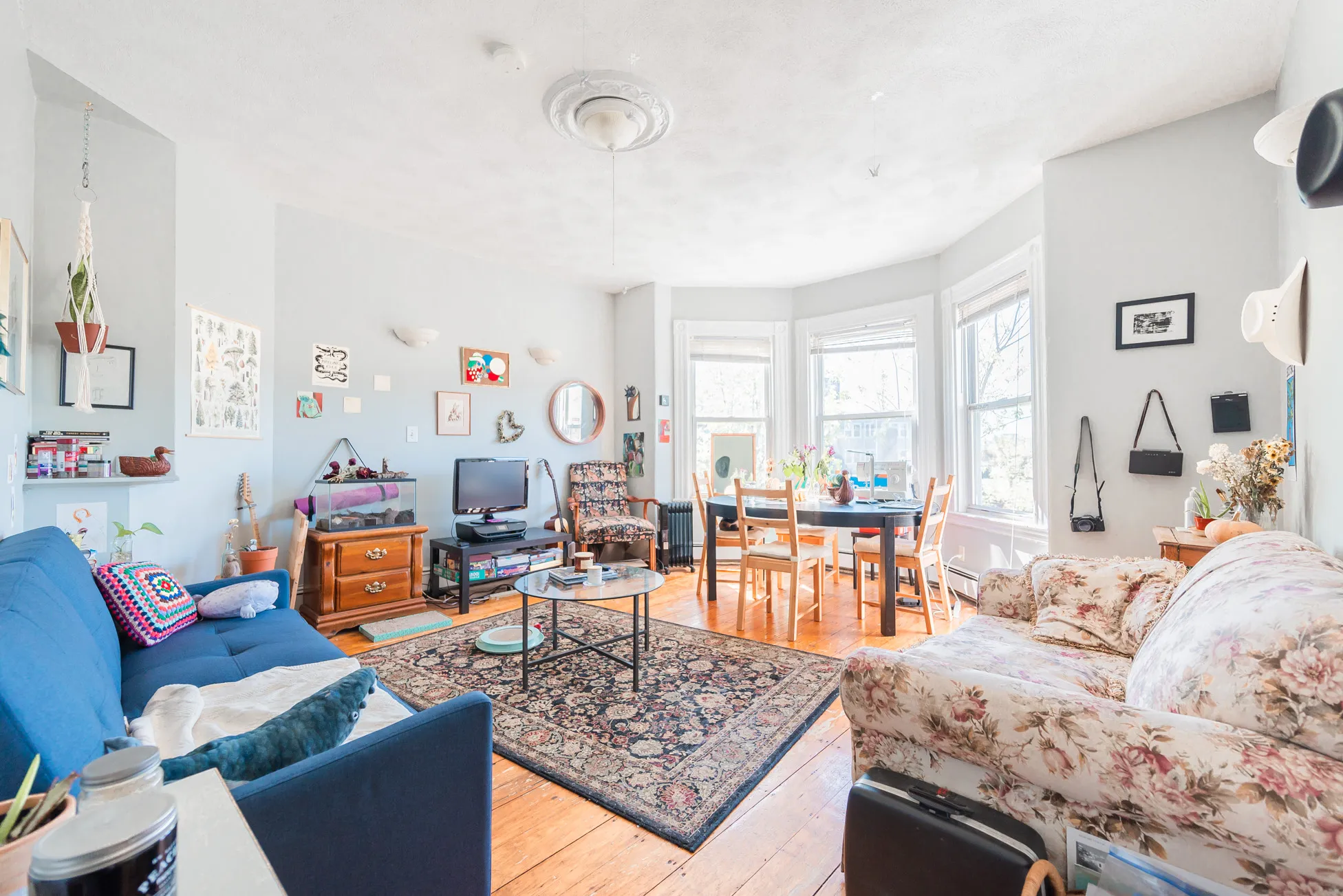 3 bed, 1 bath apartment for rent at 394 Centre St Unit 2, Jamaica Plain