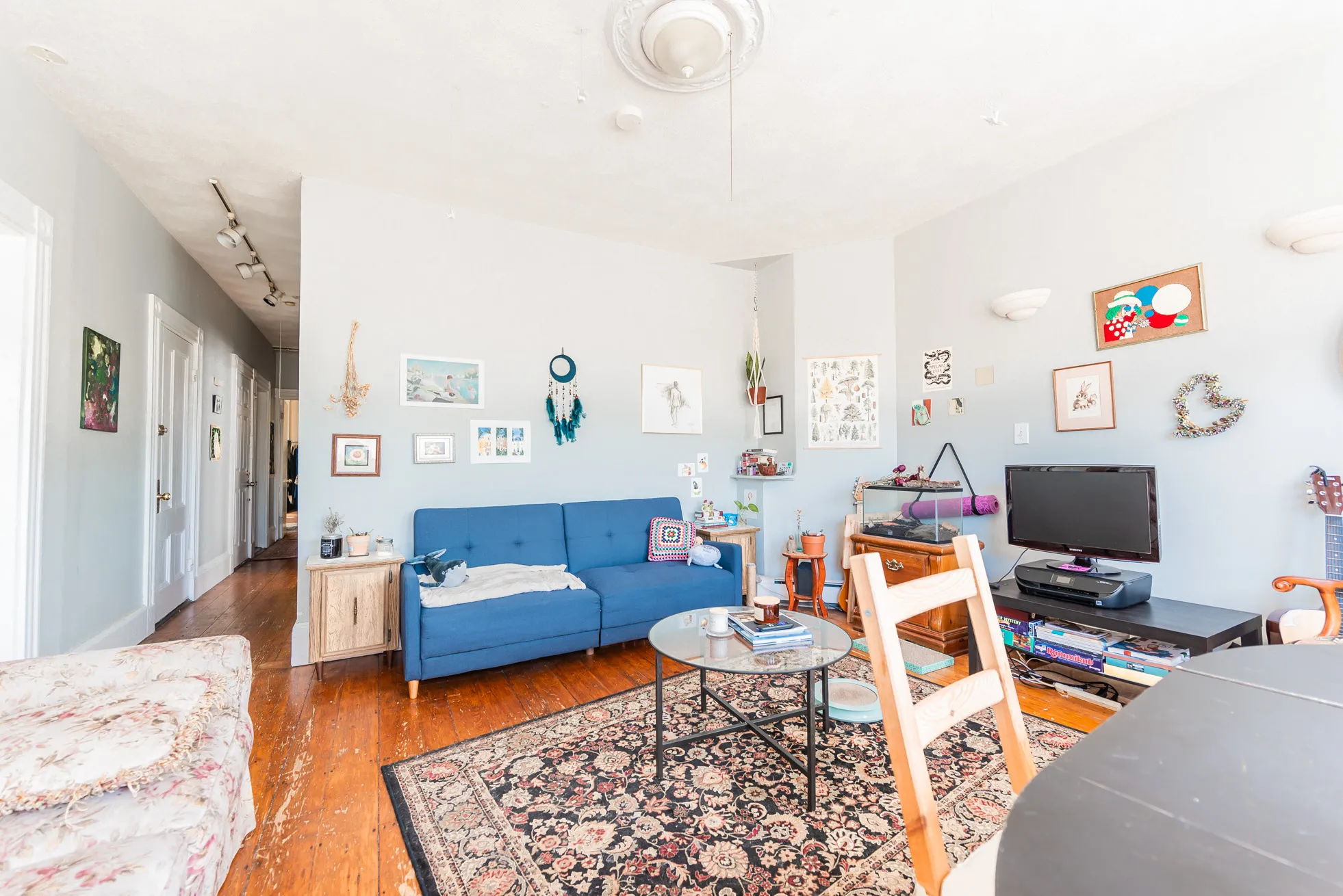 3 bed, 1 bath apartment for rent at 394 Centre St Unit 2, Jamaica Plain — photo 2 of 11