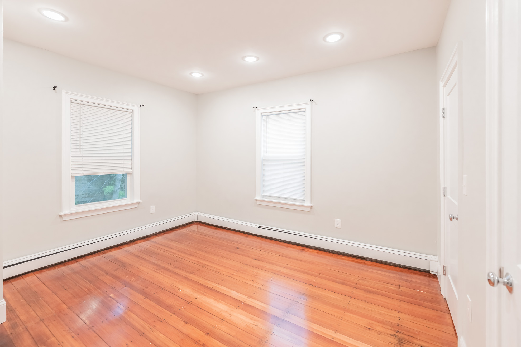 3 bed, 1 bath apartment for rent at 394 Centre St Unit 3, Jamaica Plain — photo 16 of 31