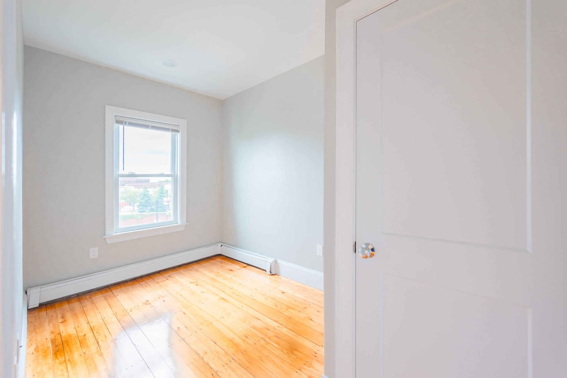 3 bed, 1 bath apartment for rent at 394 Centre St Unit 3, Jamaica Plain — photo 19 of 31