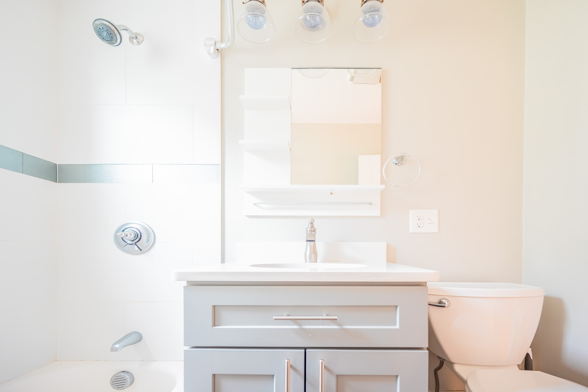3 bed, 1 bath apartment for rent at 394 Centre St Unit 3, Jamaica Plain — photo 11 of 31