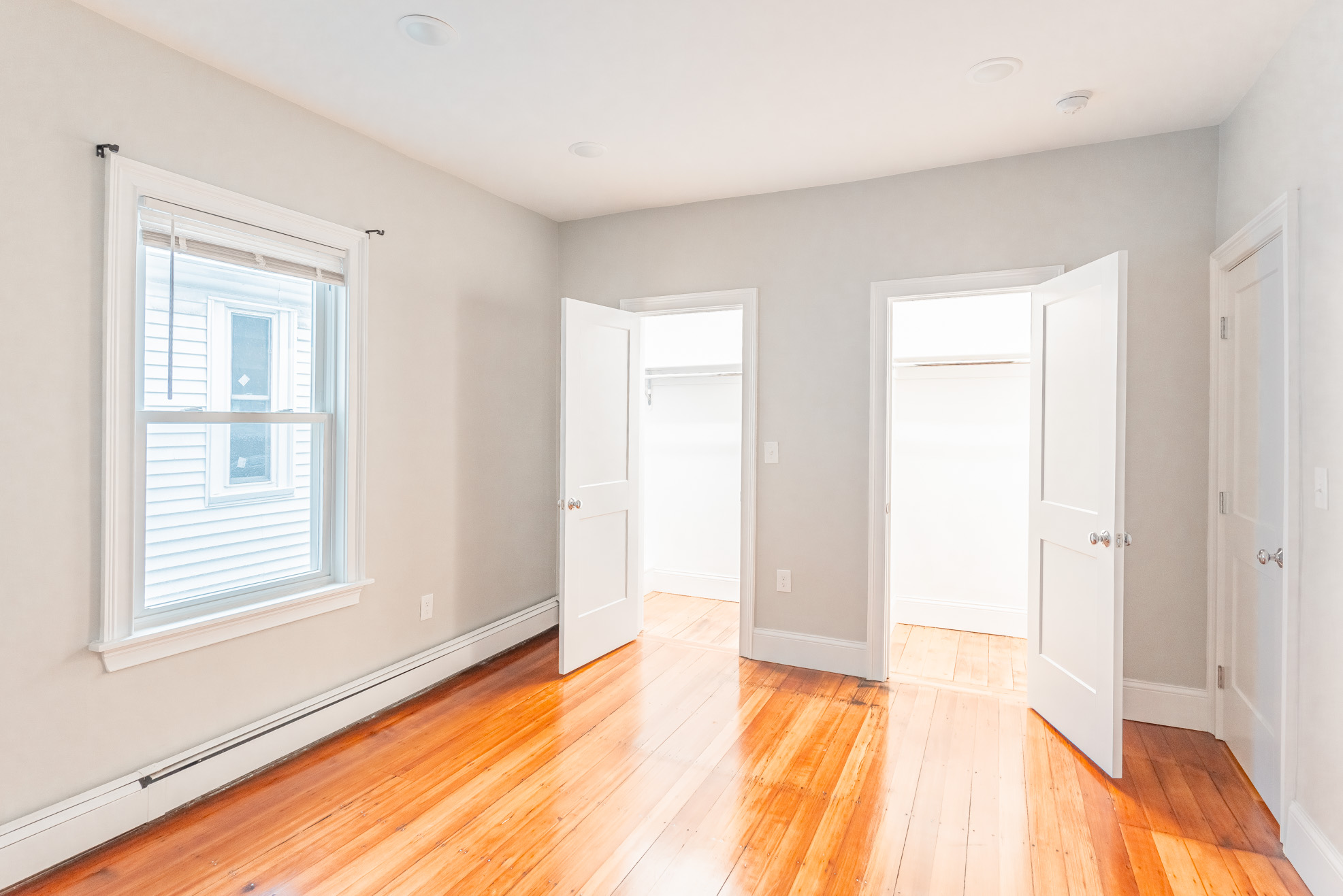 3 bed, 1 bath apartment for rent at 394 Centre St Unit 3, Jamaica Plain — photo 18 of 31