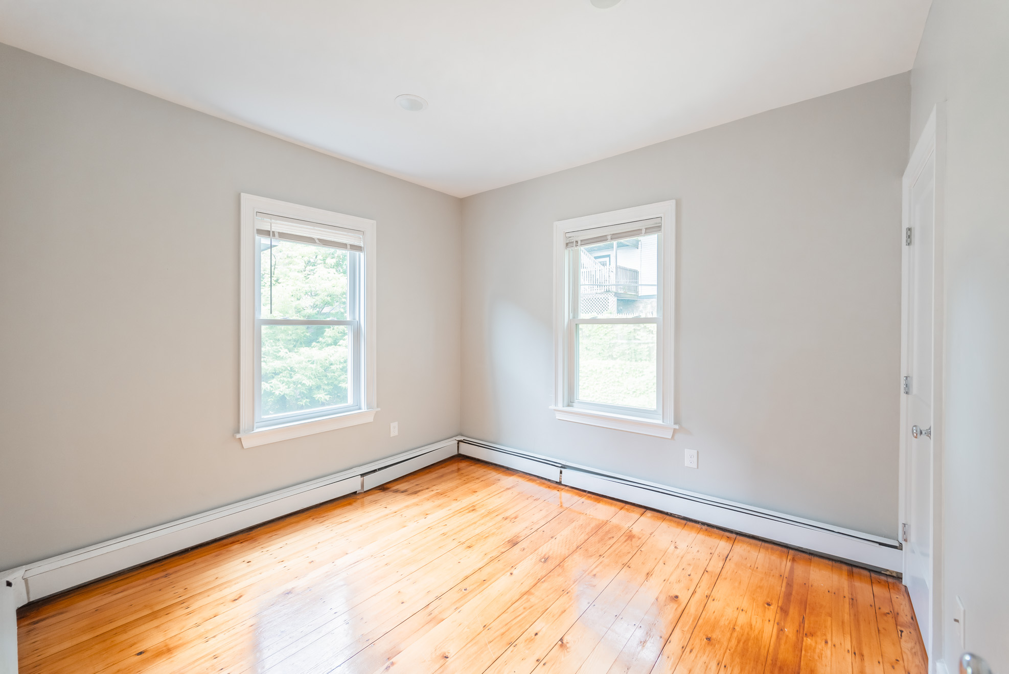 3 bed, 1 bath apartment for rent at 394 Centre St Unit 3, Jamaica Plain — photo 13 of 31