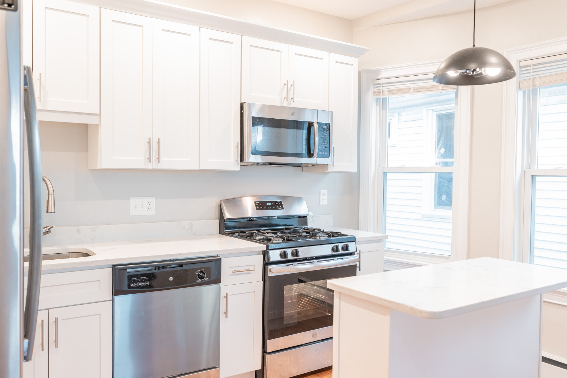 3 bed, 1 bath apartment for rent at 394 Centre St Unit 3, Jamaica Plain — photo 26 of 31