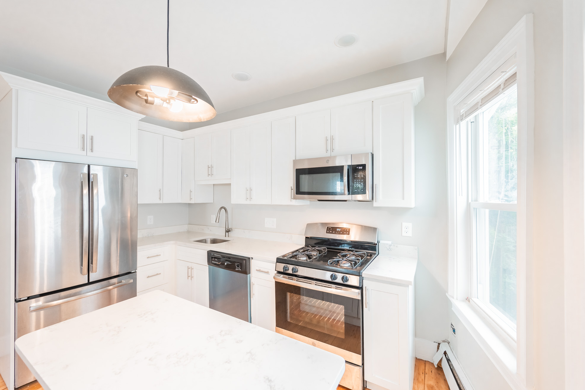 3 bed, 1 bath apartment for rent at 394 Centre St Unit 3, Jamaica Plain — photo 22 of 31