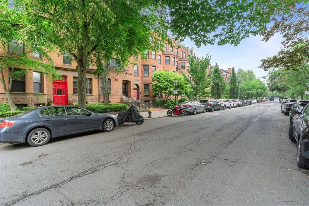 Studio bed, 1 bath apartment for rent at 394 Marlborough St Unit 3, Back Bay — photo 13 of 13