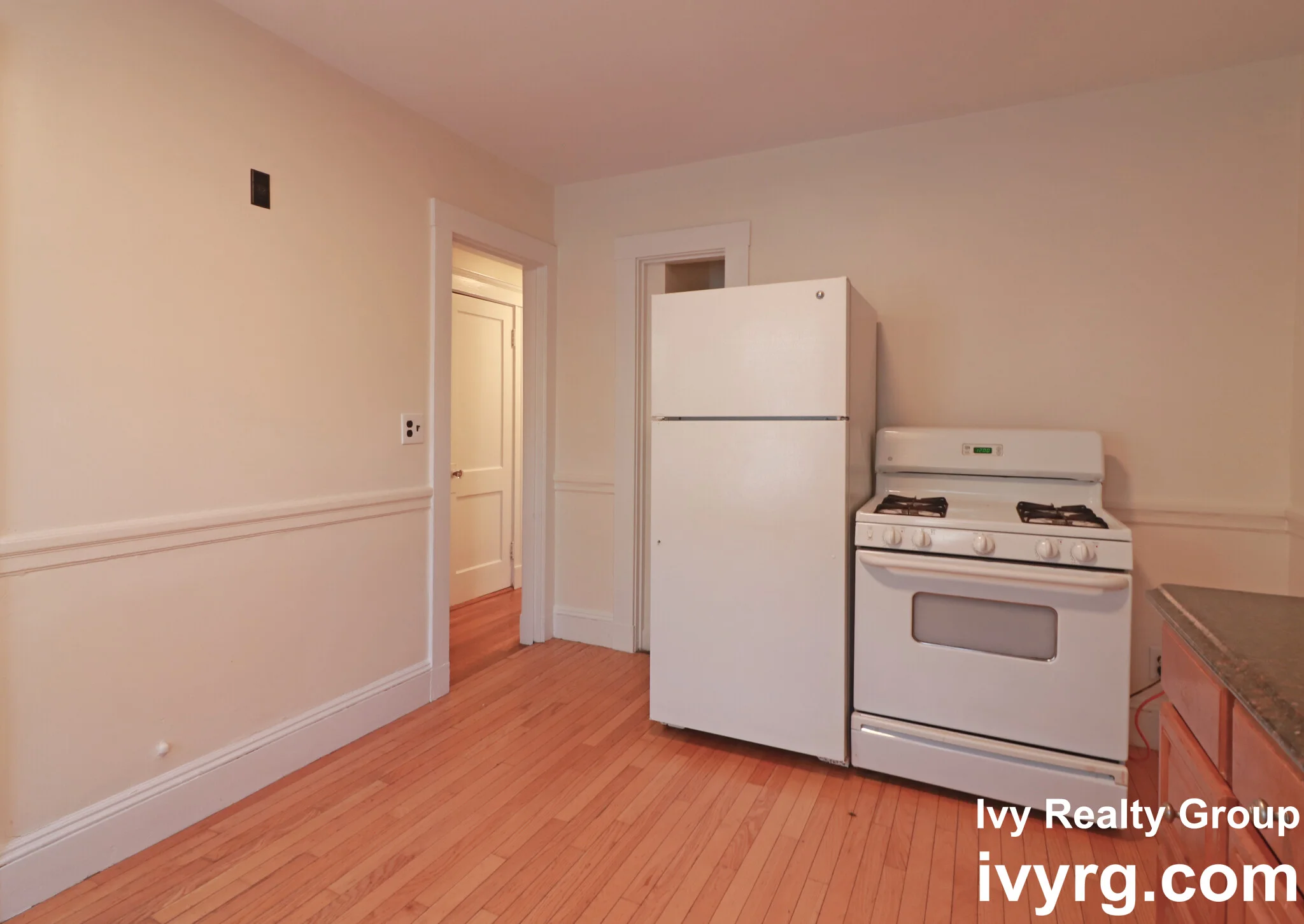 3 bed, 1 bath apartment for rent at 394 Mount Auburn St Unit 394, East Watertown — photo 12 of 21