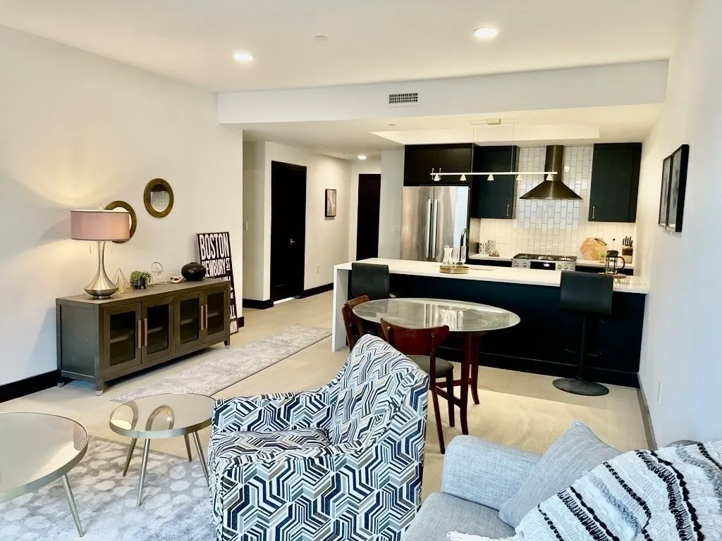 2 bed, 2 bath apartment for rent at 395 Alewife Brook Pkwa Unit 2A, West Somerville