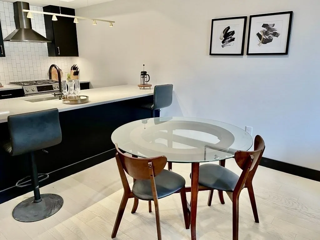 2 bed, 2 bath apartment for rent at 395 Alewife Brook Pkwa Unit 2A, West Somerville — photo 4 of 21