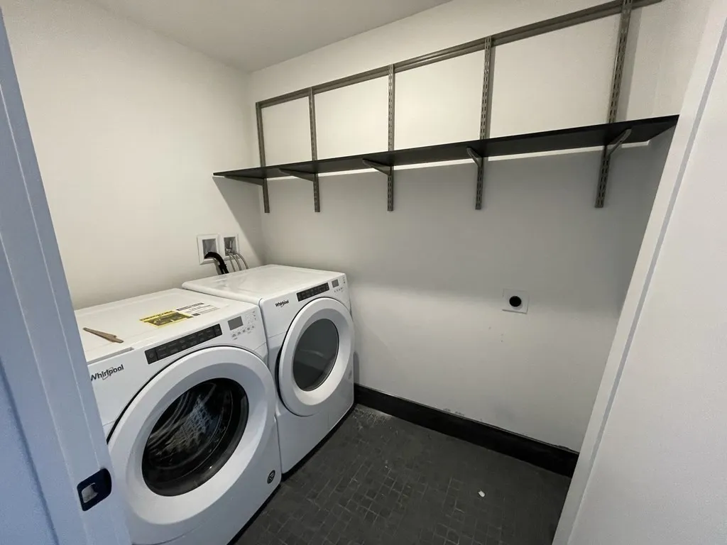 2 bed, 2 bath apartment for rent at 395 Alewife Brook Pkwa Unit 2A, West Somerville — photo 11 of 21