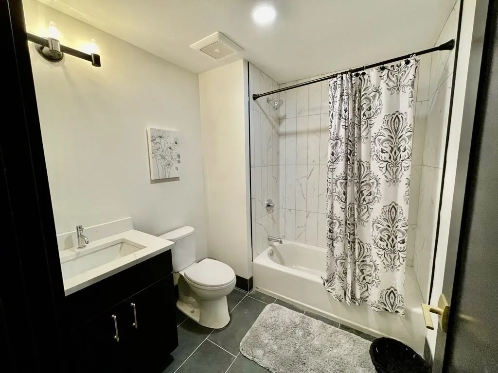 2 bed, 2 bath apartment for rent at 395 Alewife Brook Pkwa Unit 2A, West Somerville — photo 10 of 21