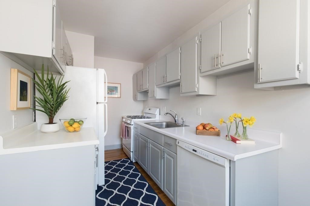 3 bed, 1 bath apartment for rent at 395 Broadway Unit L1B, Mid-Cambridge — photo 6 of 9