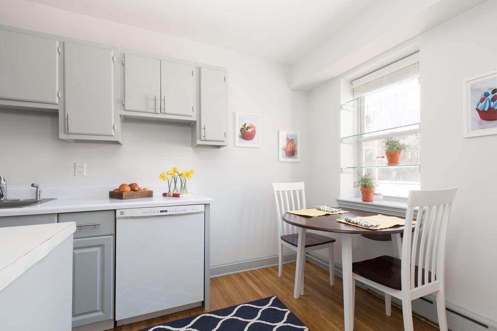 3 bed, 1 bath apartment for rent at 395 Broadway Unit L1B, Mid-Cambridge — photo 5 of 9