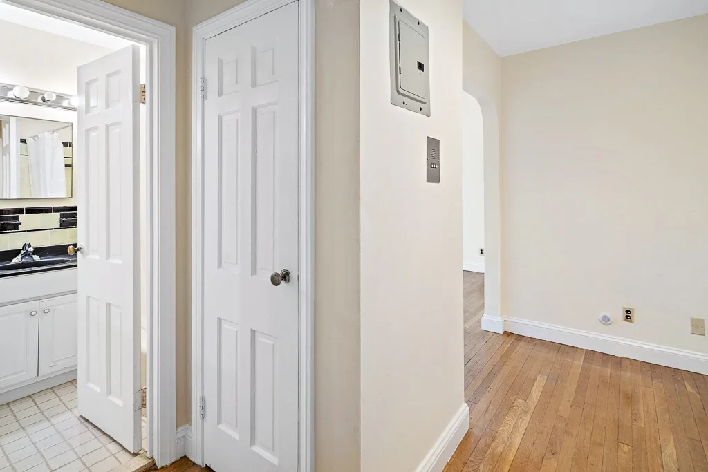 Studio bed, 1 bath apartment for rent at 395 Broadway Unit R3B, Mid Cambridge — photo 10 of 16