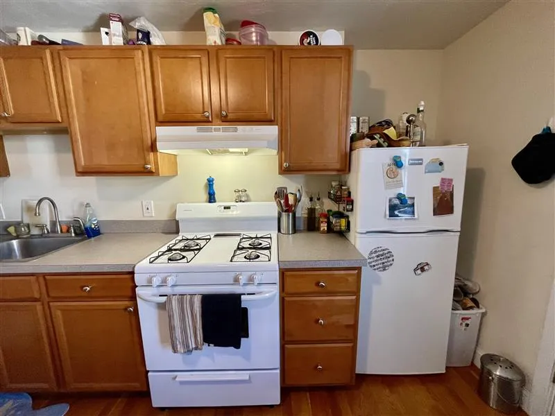 2 bed, 1 bath apartment for rent at 395 Columbia St Unit 2, Wellington-Harrington