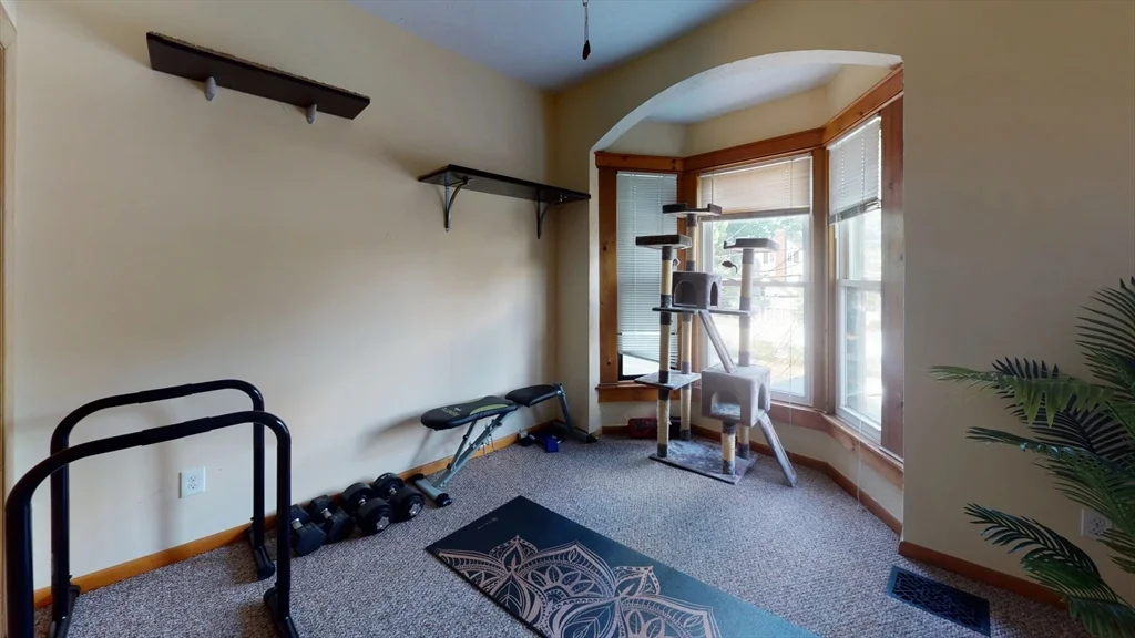5 bed, 2 bath apartment for rent at 395 Lexington St Unit 2, Newton — photo 9 of 13