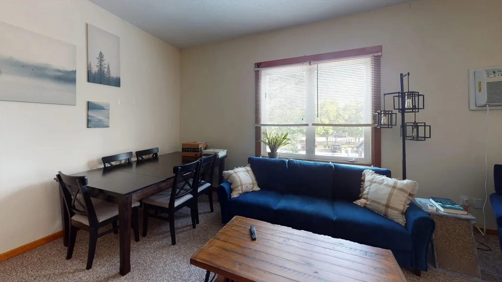 5 bed, 2 bath apartment for rent at 395 Lexington St Unit 2, Newton — photo 8 of 13