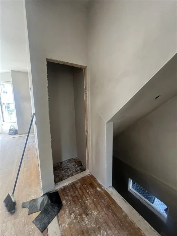 4 bed, 2 bath apartment for rent at 395 W 4th St Unit 1, South Boston — photo 15 of 30