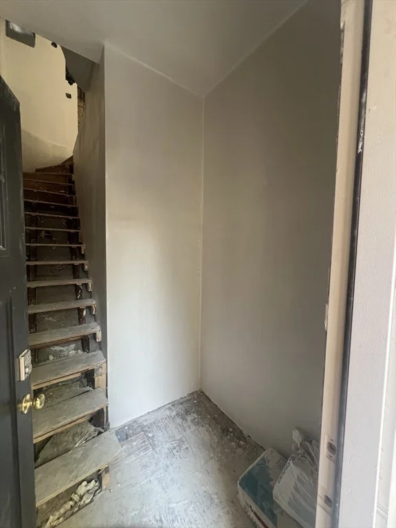 4 bed, 2 bath apartment for rent at 395 W 4th St Unit 2, South Boston — photo 34 of 34