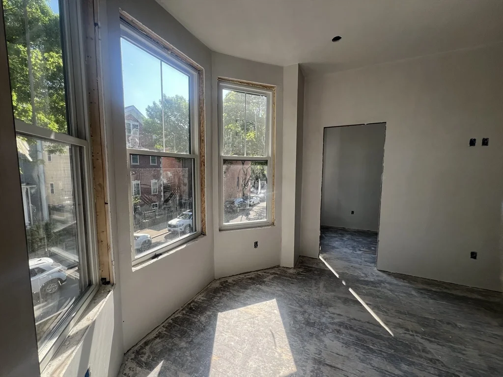 4 bed, 2 bath apartment for rent at 395 W 4th St Unit 2, South Boston — photo 21 of 34