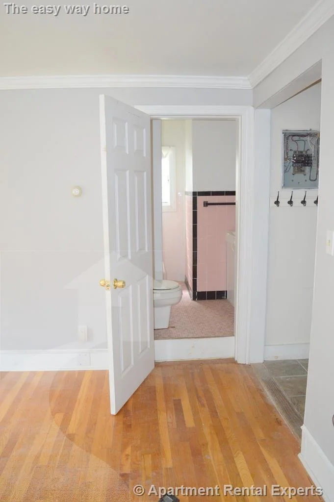 2 bed, 1 bath apartment for rent at 395 Washington St Unit 2, Ward Two — photo 3 of 6