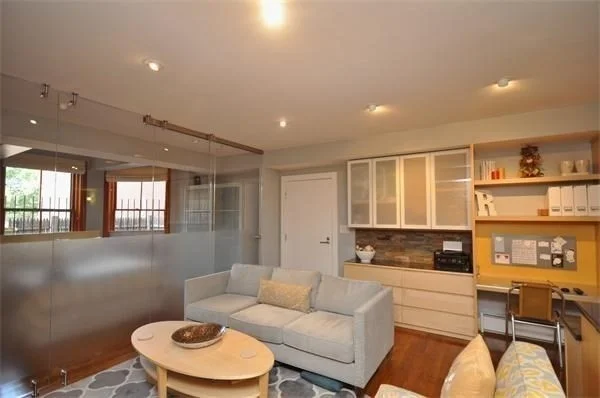 1 bed, 1 bath apartment for rent at 396 Beacon St Unit 7, Back Bay — photo 7 of 14