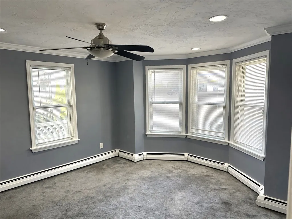 3 bed, 1 bath apartment for rent at 396 Durfee St Unit 1, Fall River — photo 1 of 13
