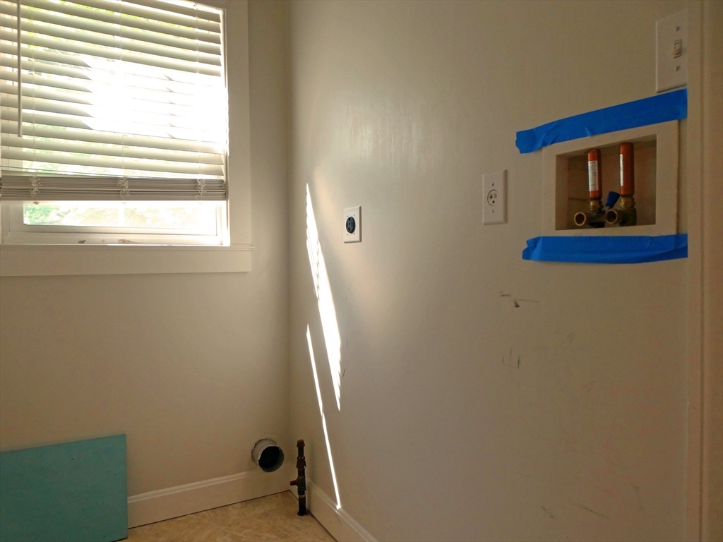 3 bed, 1 bath apartment for rent at 396 Pearl St Unit HOUSE, Brockton — photo 12 of 15