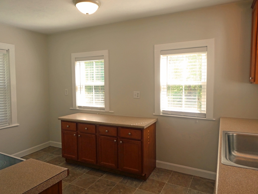 3 bed, 1 bath apartment for rent at 396 Pearl St Unit HOUSE, Brockton — photo 6 of 15