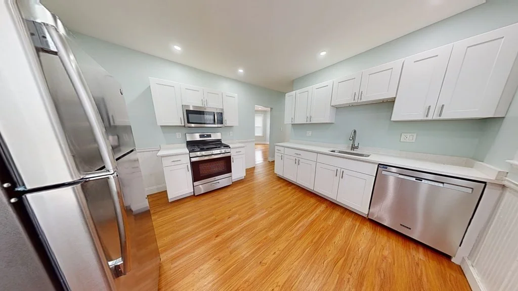 3 bed, 1 bath apartment for rent at 3960 Washington St Unit 3, Roslindale