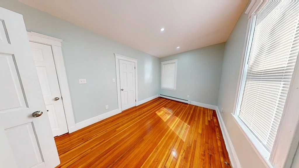 3 bed, 1 bath apartment for rent at 3960 Washington St Unit 3, Roslindale — photo 8 of 25