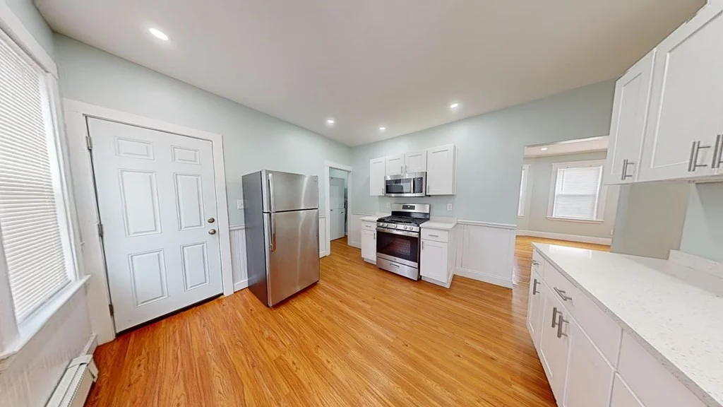 3 bed, 1 bath apartment for rent at 3960 Washington St Unit 3, Roslindale — photo 5 of 25