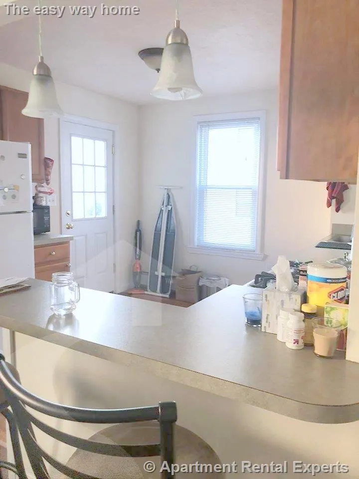 2 bed, 1 bath apartment for rent at 397.5 Columbia St Unit 2, Inman Square — photo 4 of 17