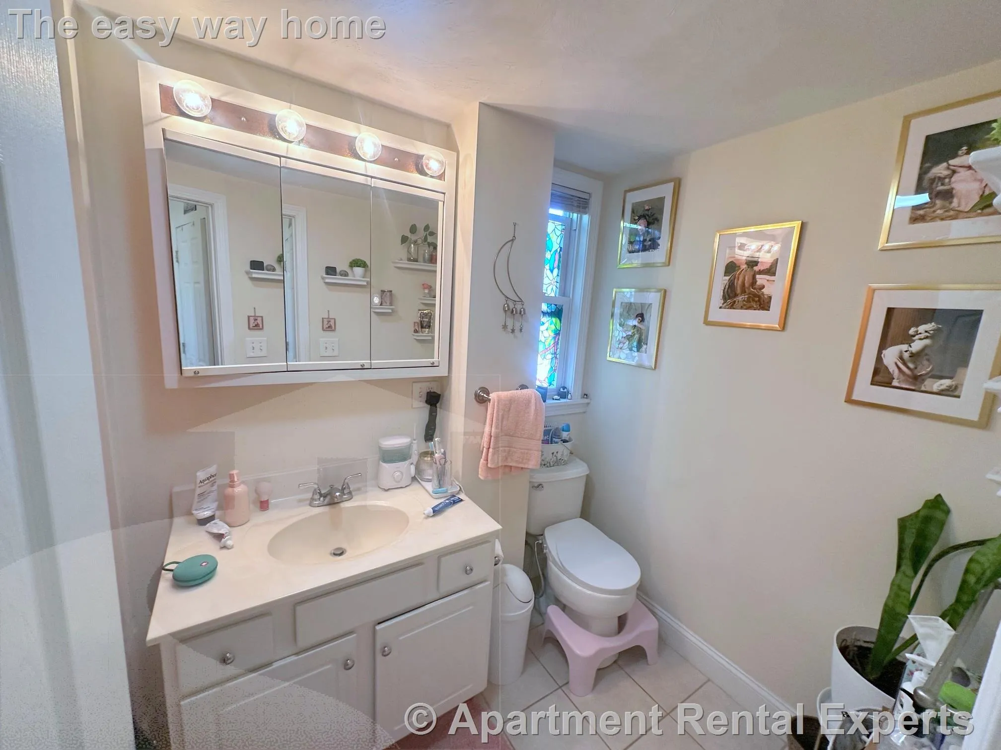 2 bed, 1 bath apartment for rent at 397.5 Columbia St Unit 3, Inman Square — photo 8 of 13