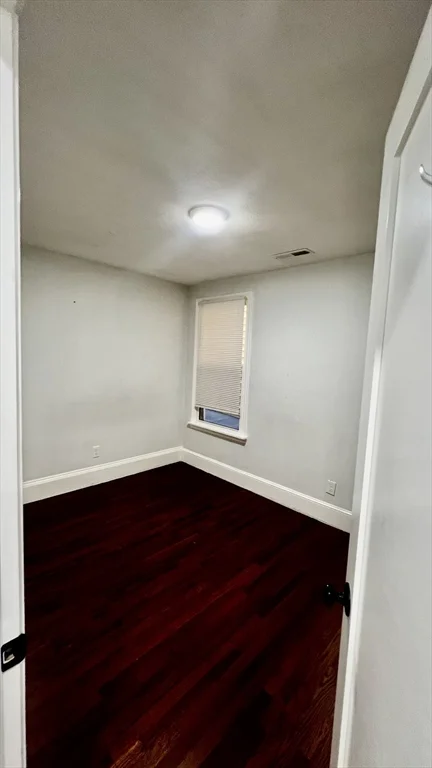 4 bed, 1 bath apartment for rent at 397 Chelsea St Unit 2, East Boston — photo 4 of 10