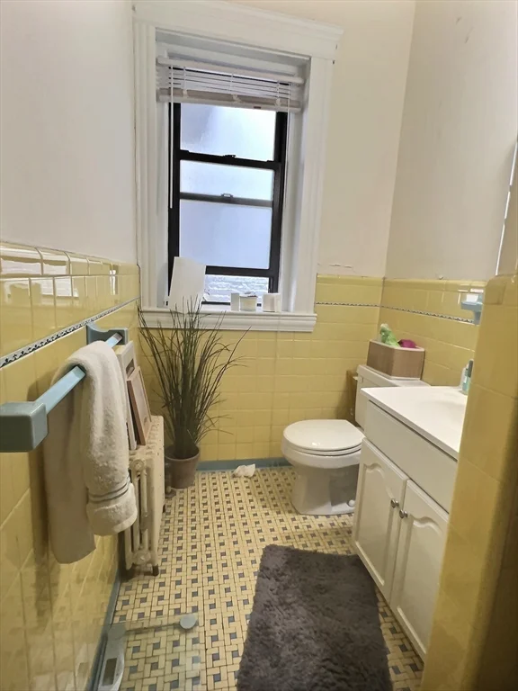 2 bed, 1 bath apartment for rent at 397 Harvard Unit 4, Coolidge Corner — photo 7 of 10