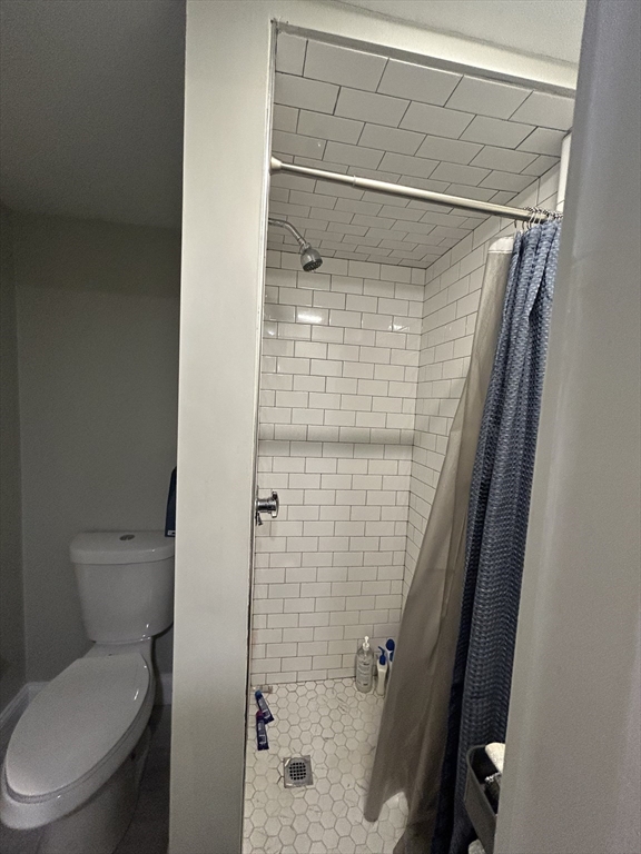 3 bed, 2 bath apartment for rent at 397 K St Unit 1, South Boston — photo 8 of 16