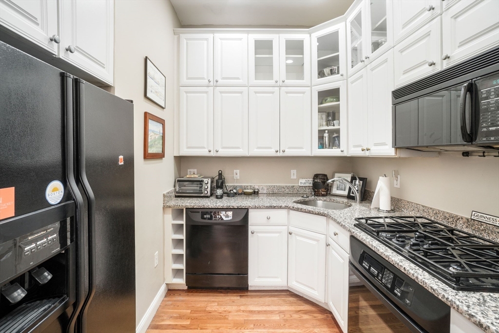 1 bed, 1 bath apartment for rent at 397 Marlborough St Unit 1, Back Bay