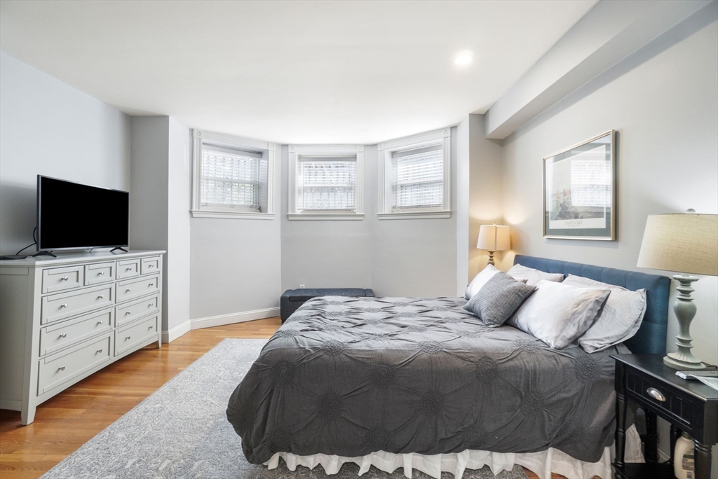 1 bed, 1 bath apartment for rent at 397 Marlborough St Unit 1, Back Bay — photo 9 of 18
