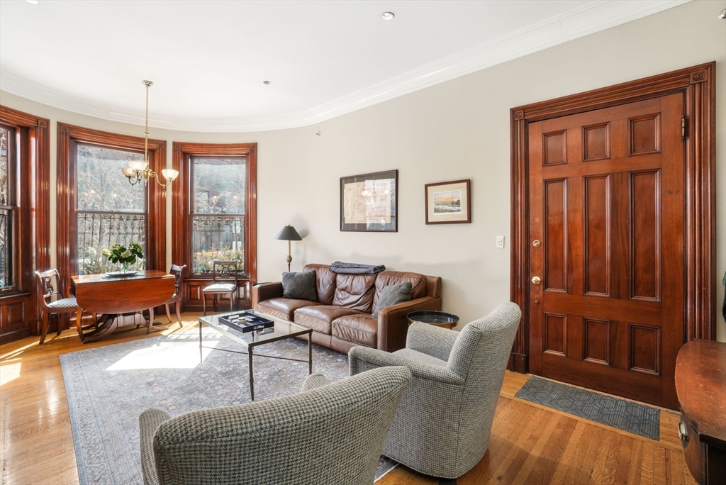 1 bed, 1 bath apartment for rent at 397 Marlborough St Unit 1, Back Bay — photo 4 of 18