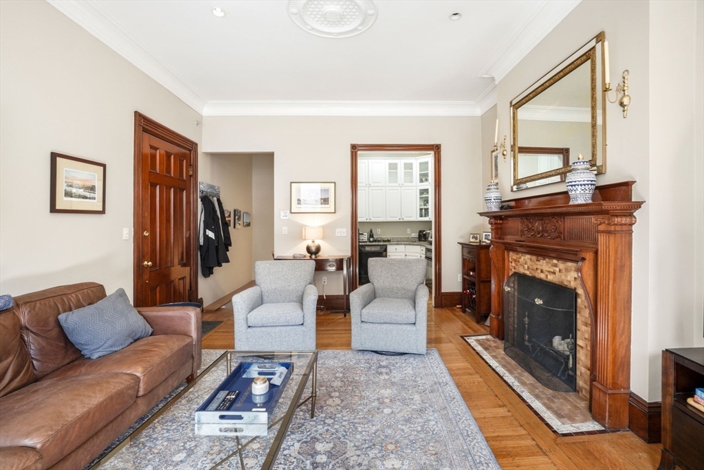 1 bed, 1 bath apartment for rent at 397 Marlborough St Unit 1, Back Bay — photo 5 of 18