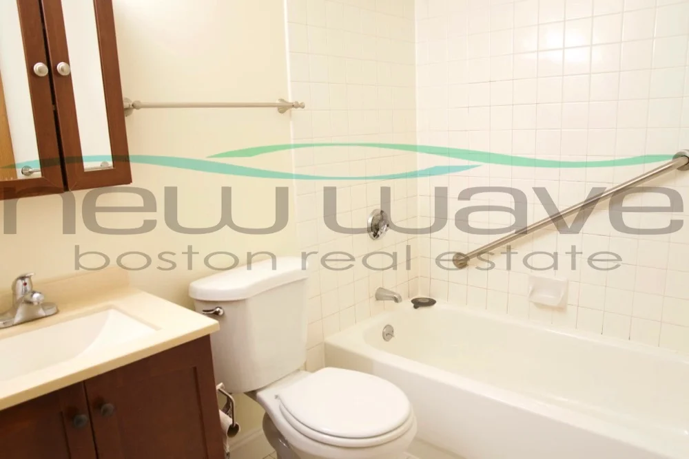 1 bed, 1 bath apartment for rent at 397 Massachusetts Ave Unit 2, Roxbury — photo 5 of 8