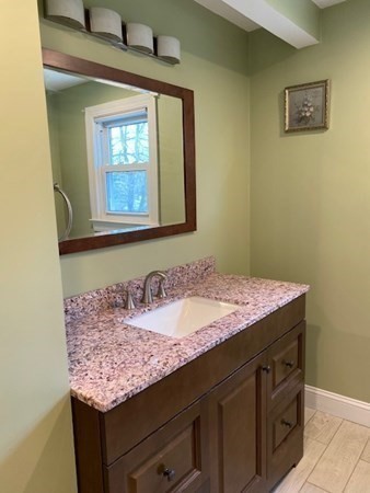 3 bed, 1 bath apartment for rent at 397 Massasoit Rd, Quinsigamond Valley — photo 15 of 25